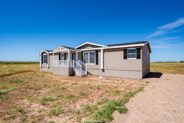 Property photograph 01