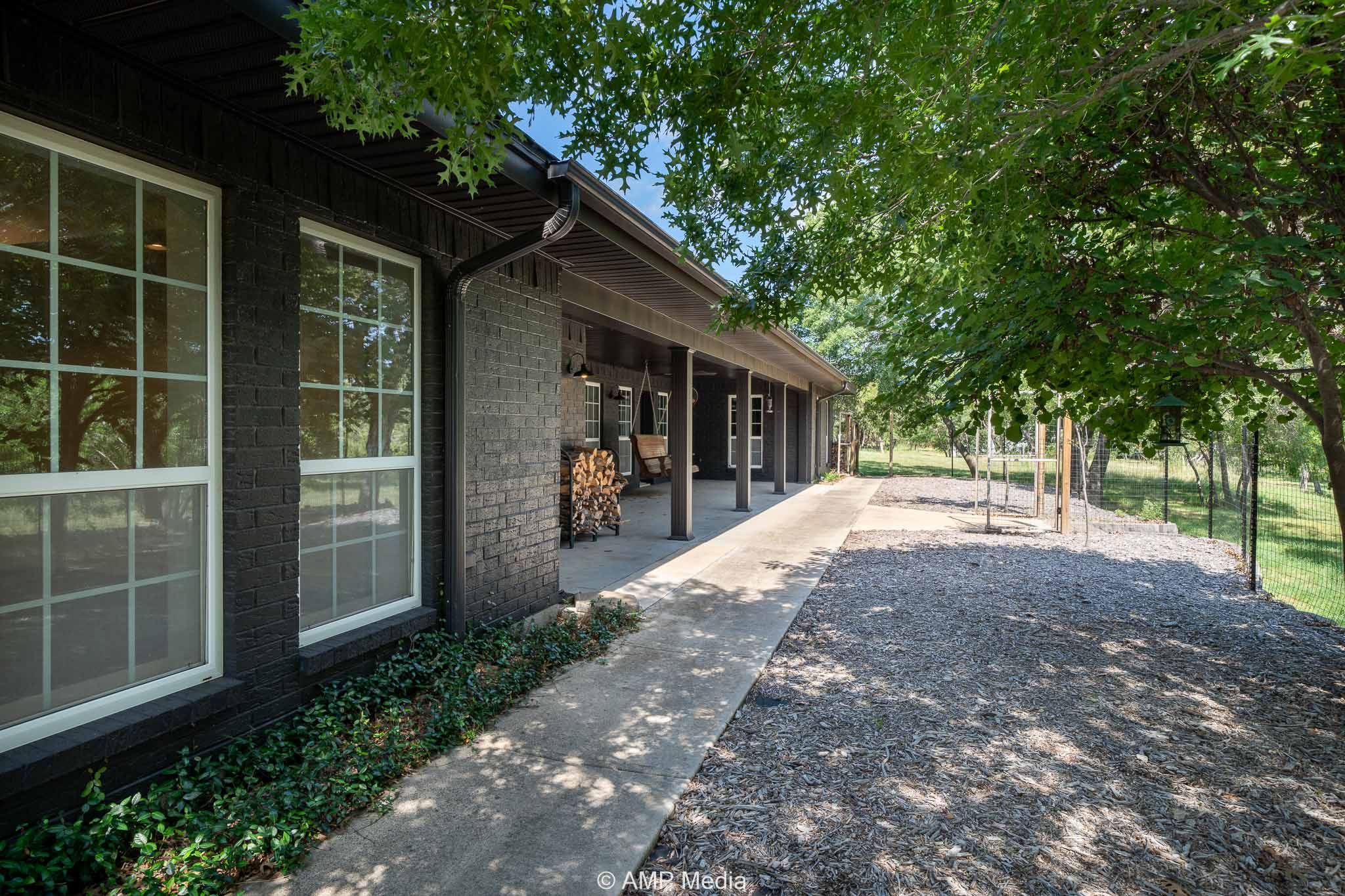 Property Photo 02 Property photograph 02