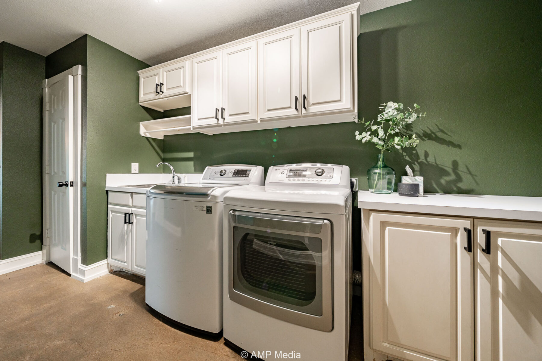 Property Photo 24 Property photograph 24