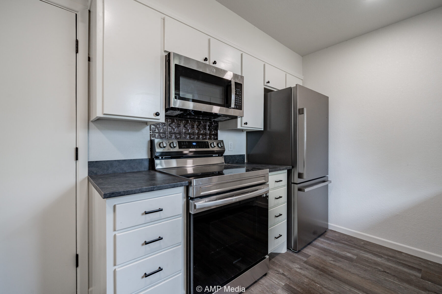 Property Photo 07 Property photograph 07