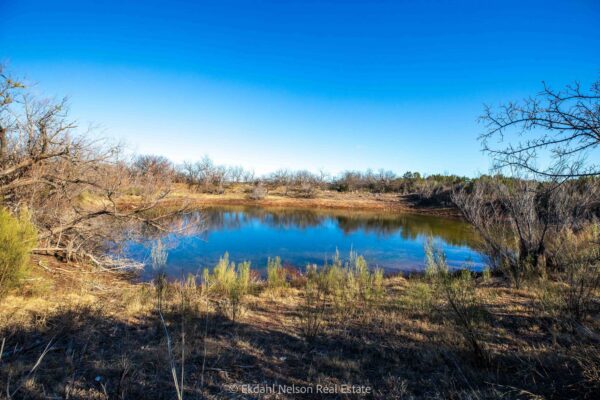 Property photograph 01