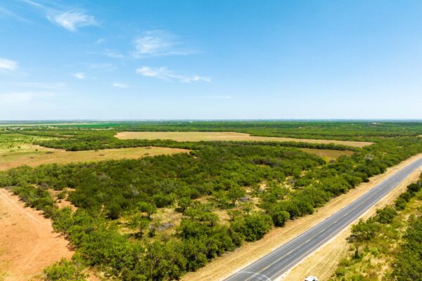 Property photograph 01