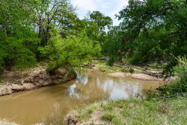 Property photograph 01