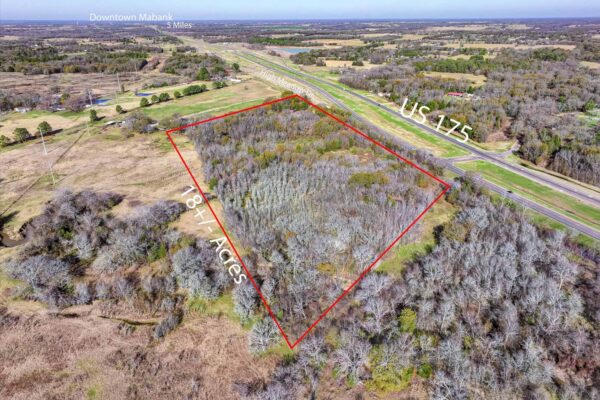 Property photograph 01