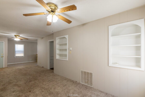 Property photograph 01