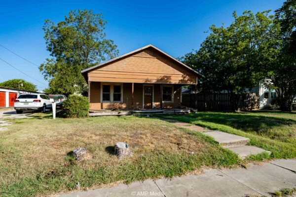 Property photograph 01