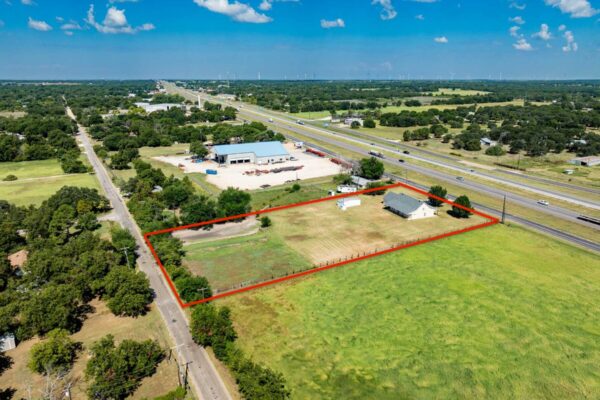 Property photograph 01