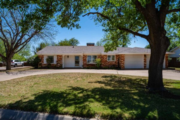 Property photograph 01
