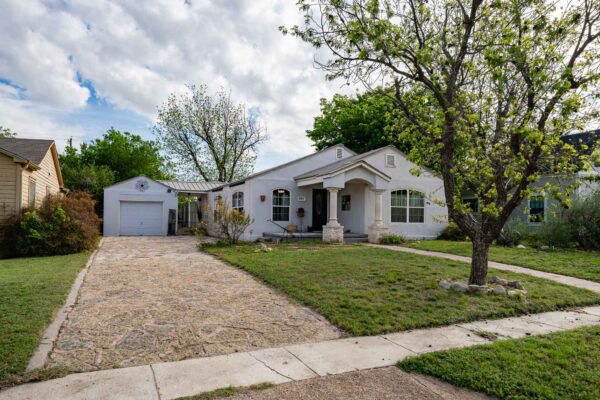 Property photograph 01