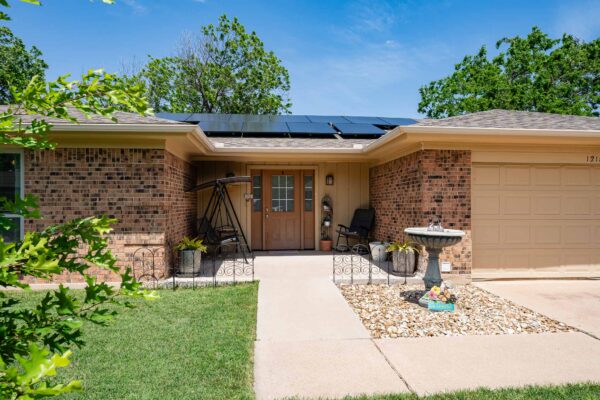 Property photograph 01