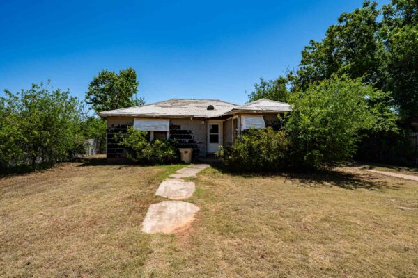 Property photograph 01