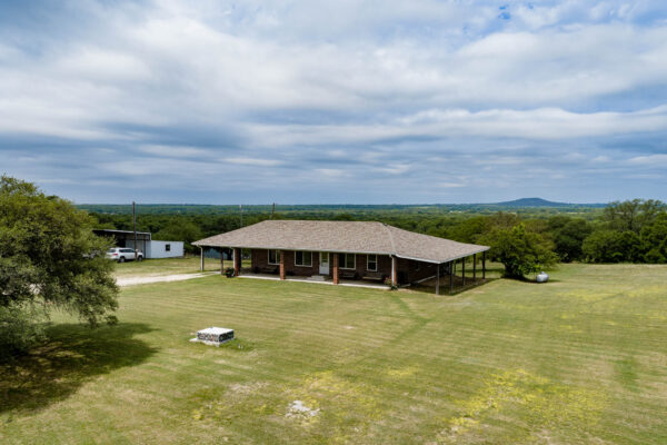 Property photograph 01