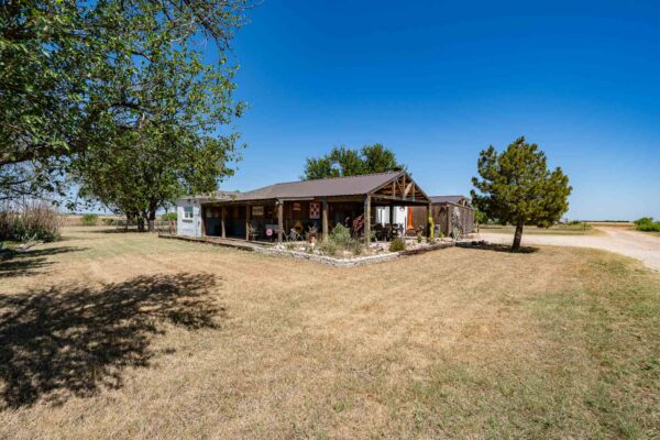 Property photograph 01