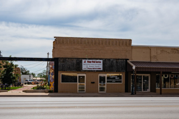Property photograph 01