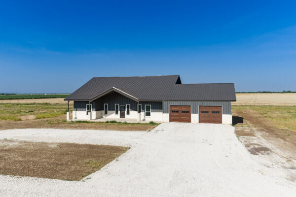 Property photograph 01