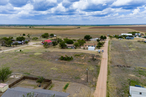 Property photograph 01