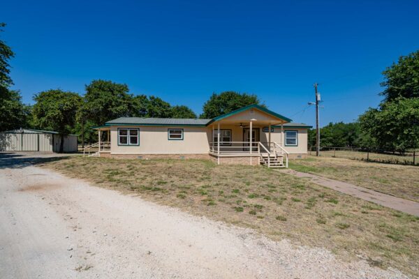 Property photograph 01