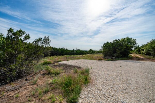 Property photograph 01