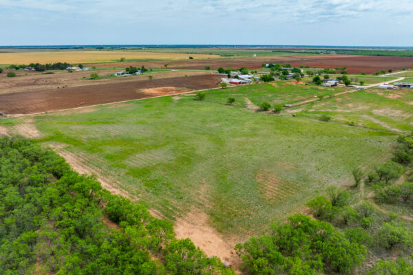 Property photograph 01