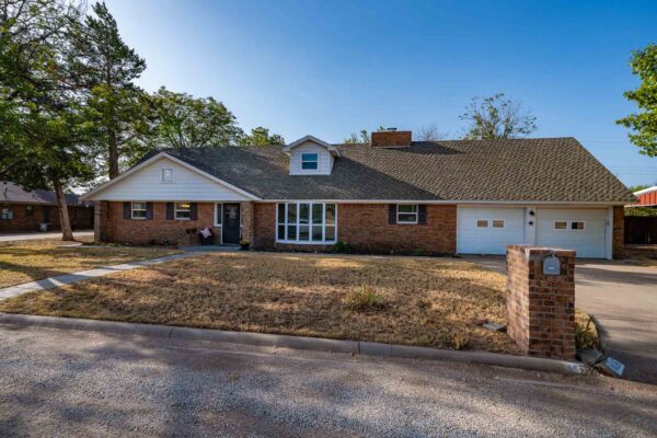 Property photograph 01