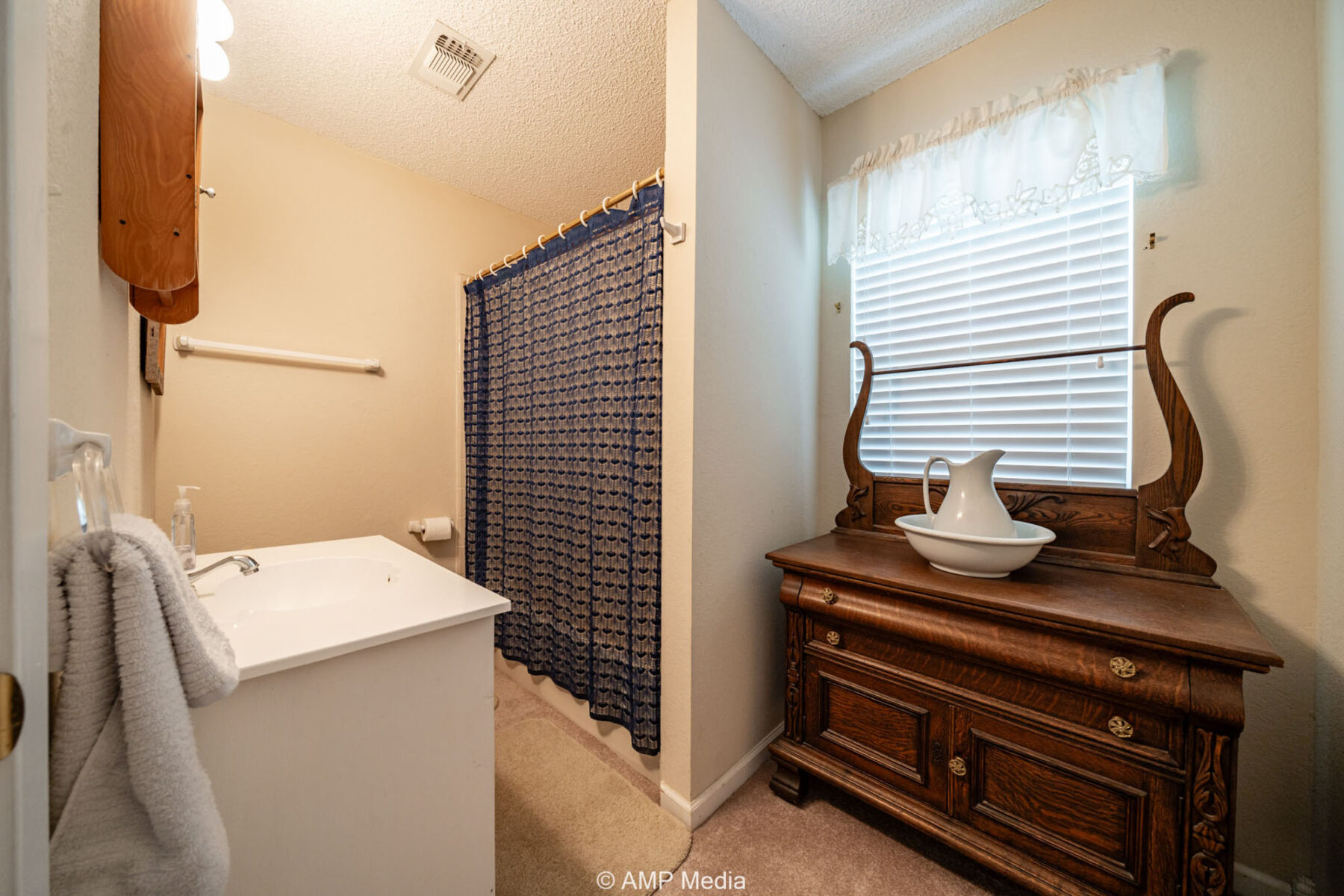 Property Photo 13 Property photograph 13