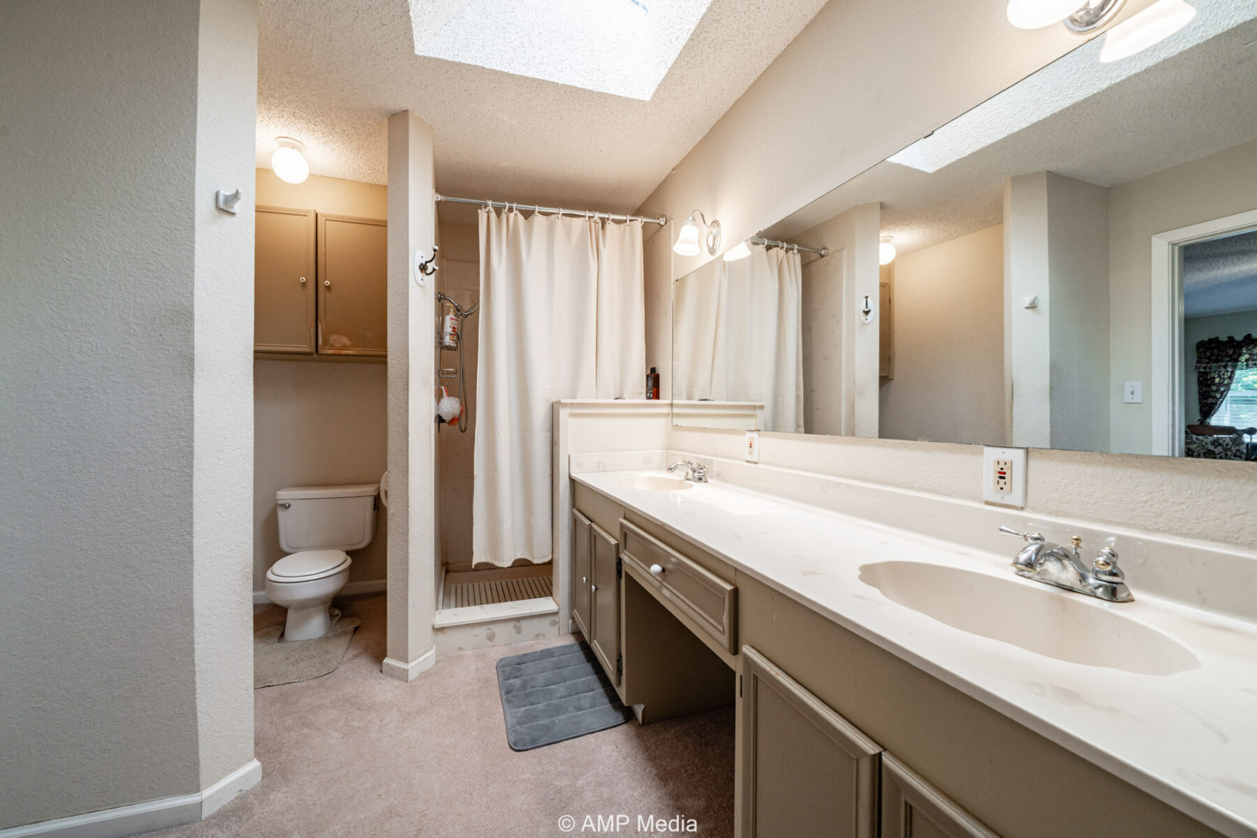 Property Photo 16 Property photograph 16