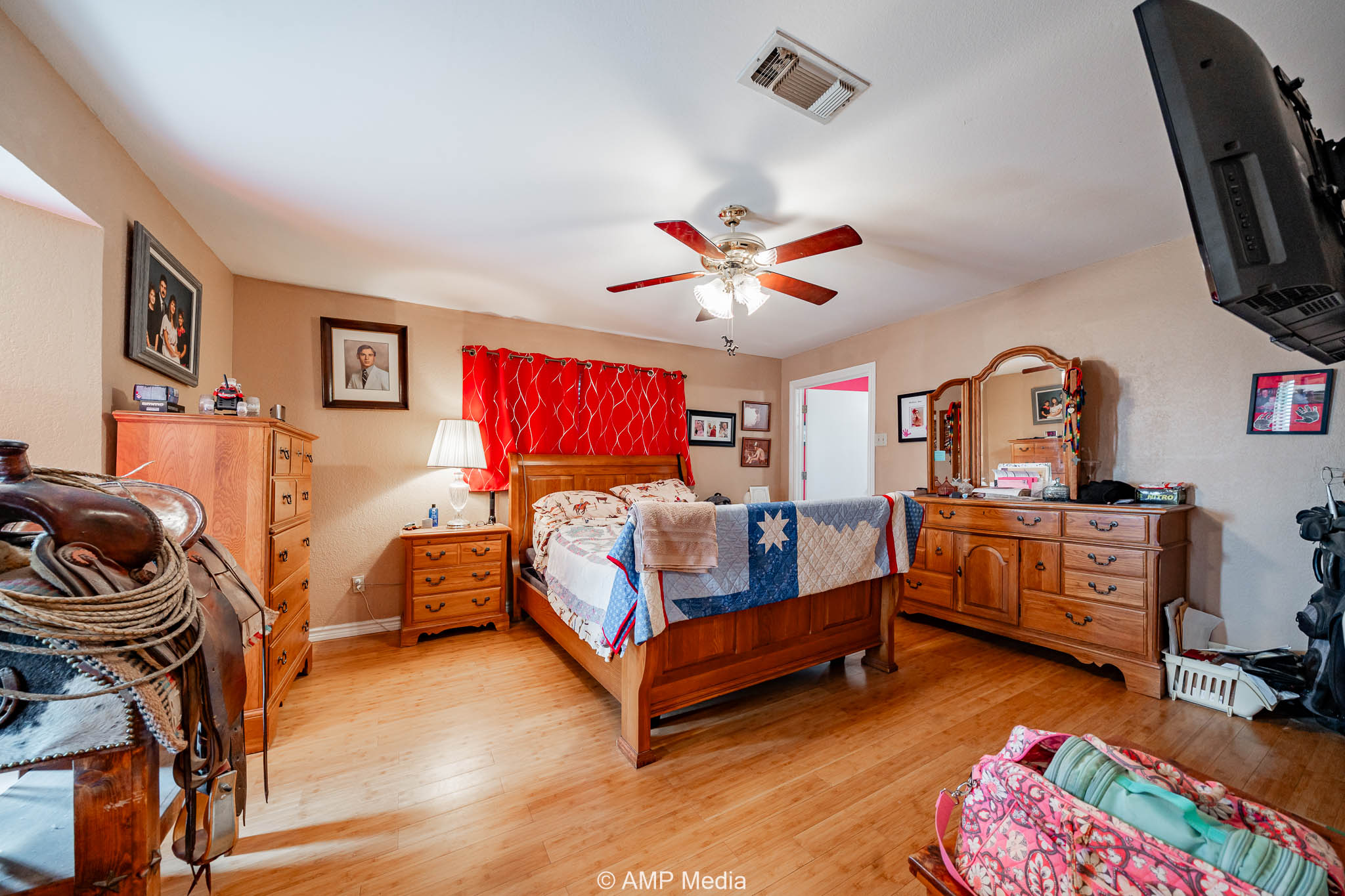 Property Photo 17 Property photograph 17