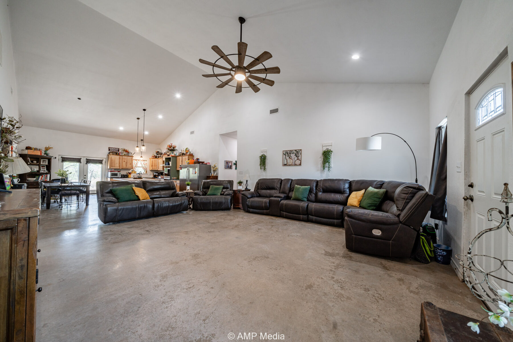 Property Photo 04 Property photograph 04