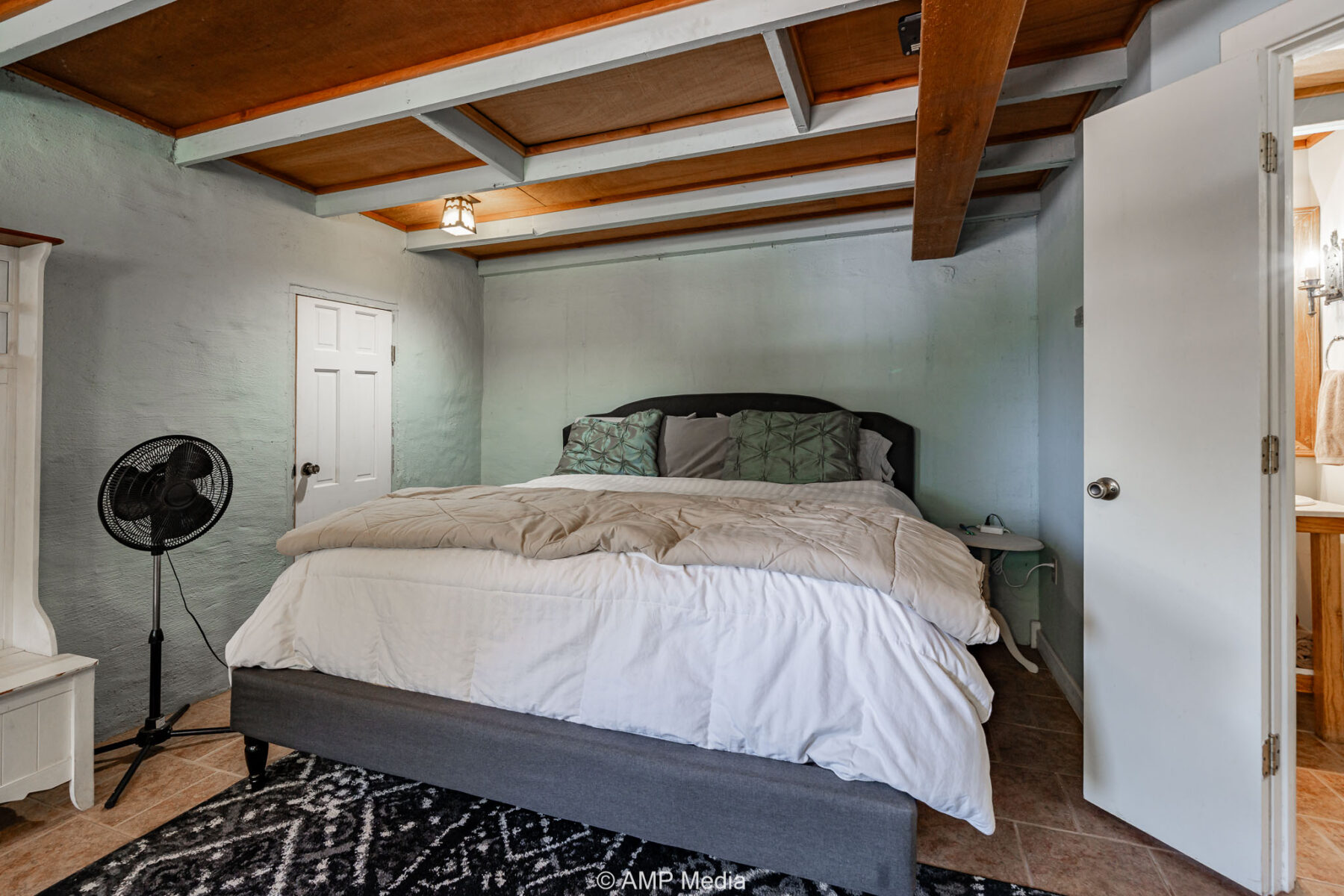 Property Photo 50 Property photograph 50