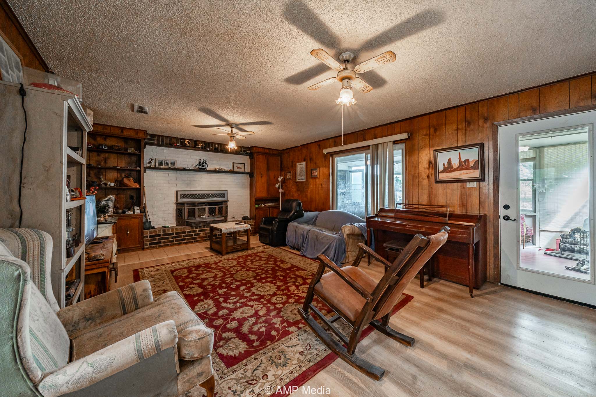 Property Photo 08 Property photograph