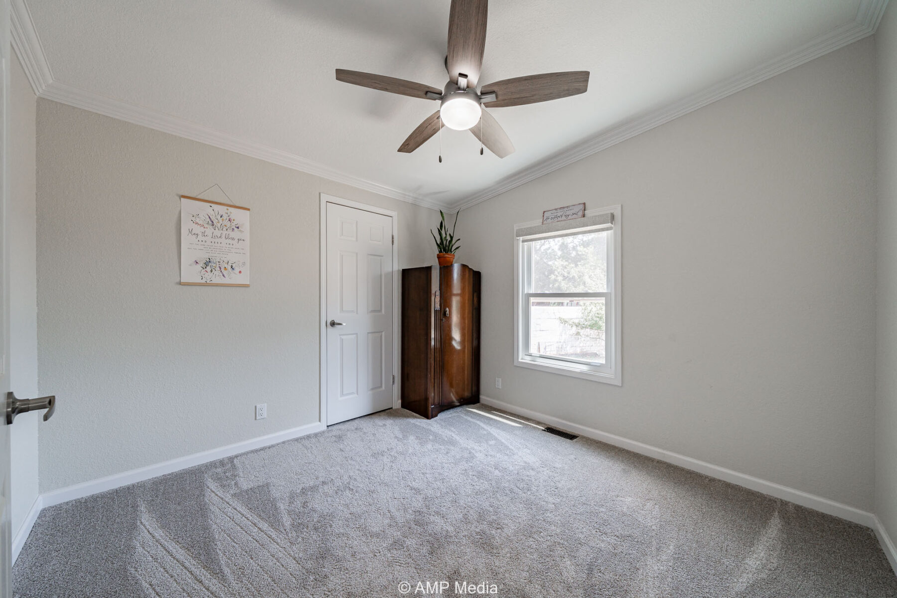 Property Photo 85 Property photograph 85