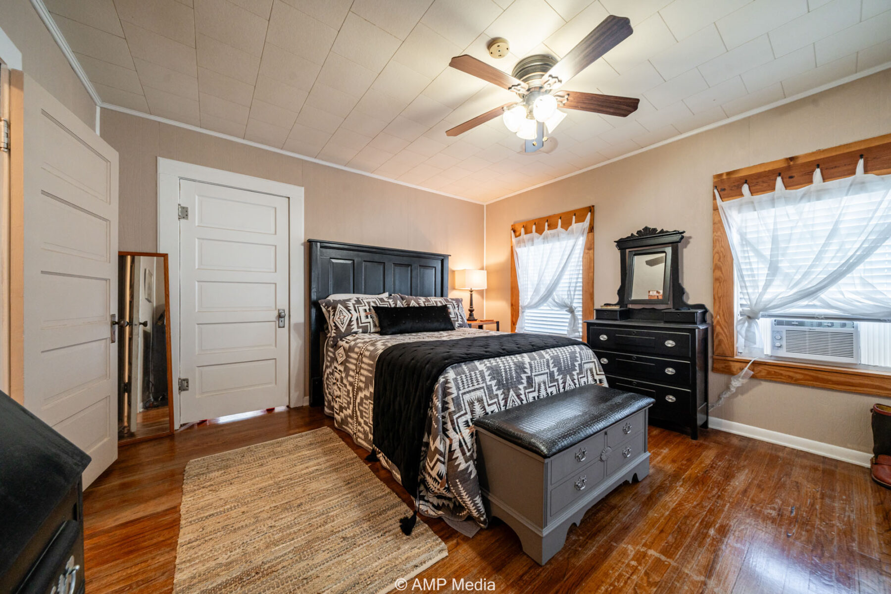 Property Photo 09 Property photograph 09