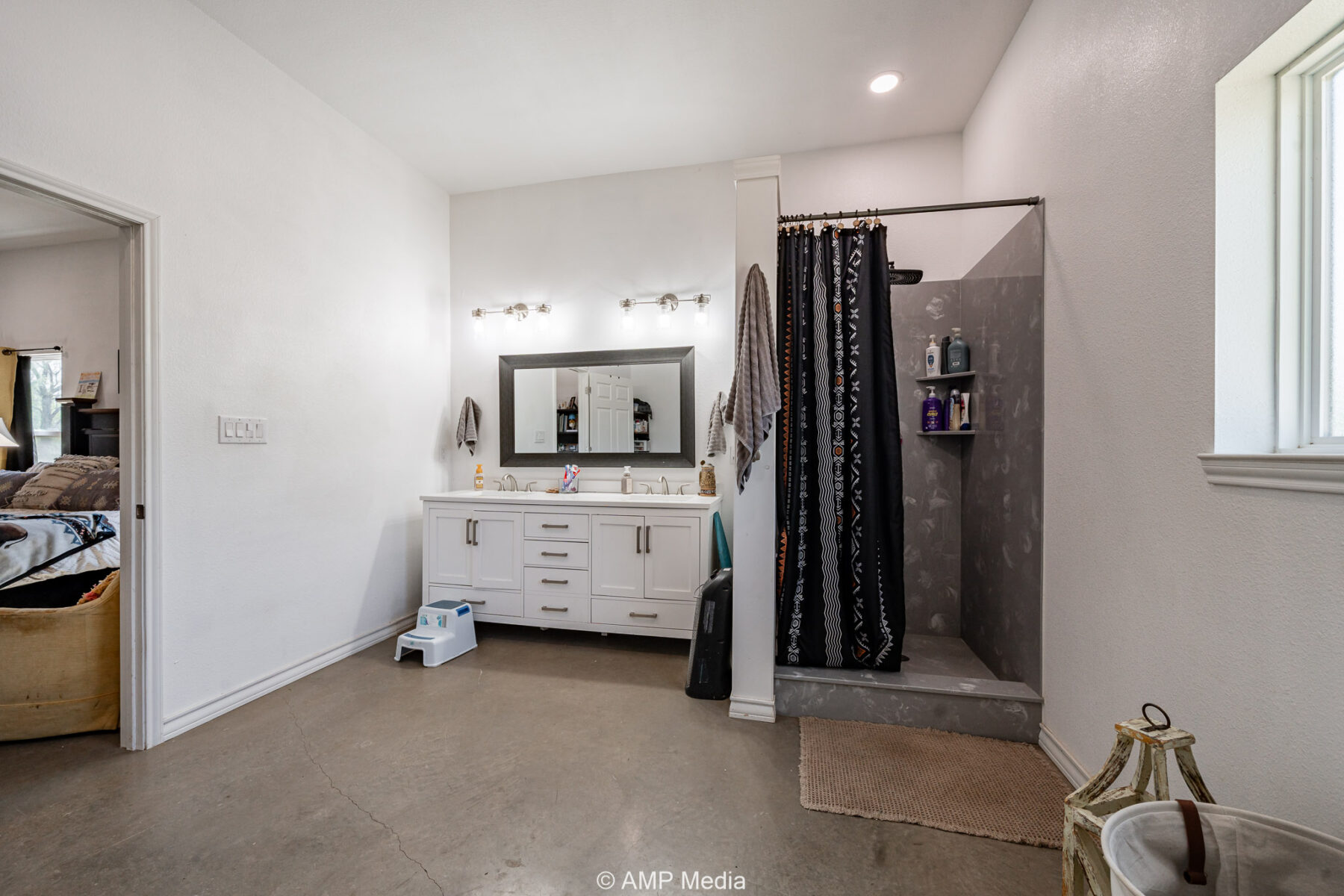 Property Photo 09 Property photograph 09