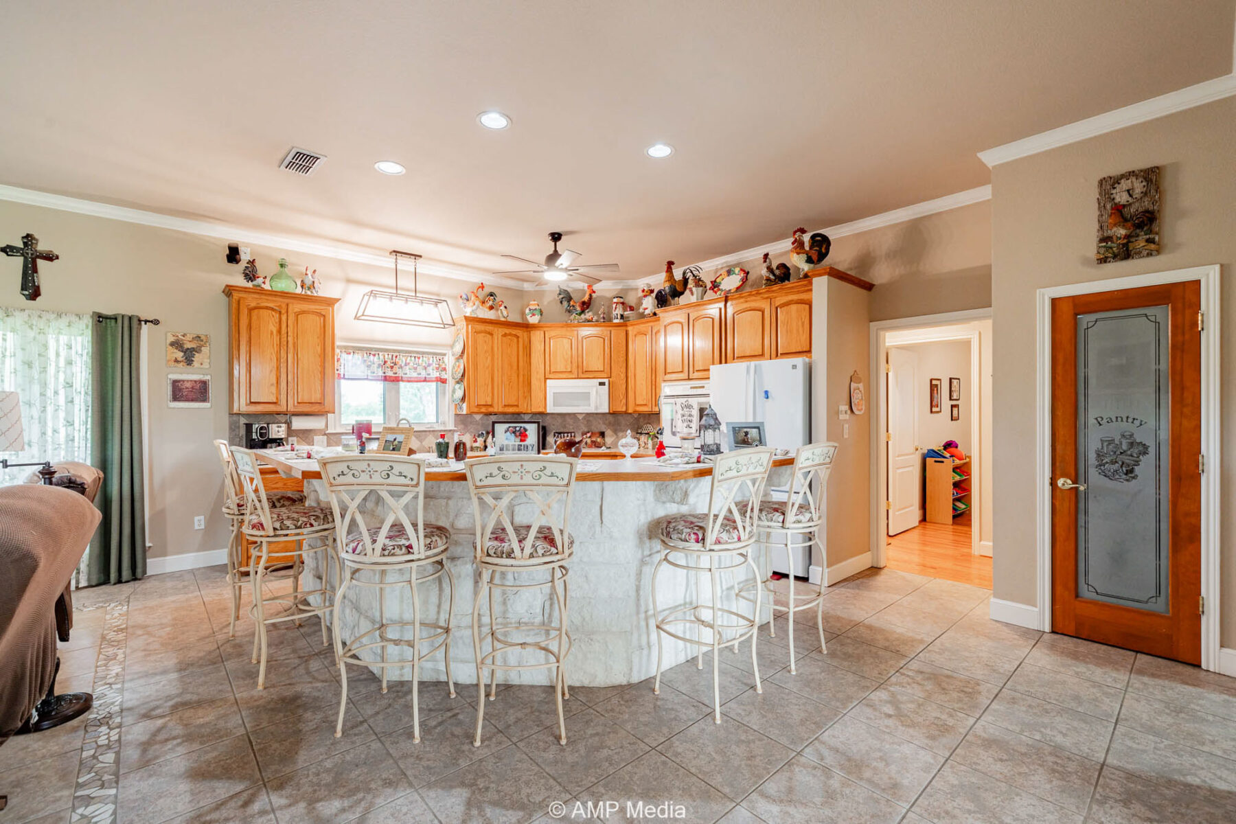 Property Photo 10 Property photograph 10