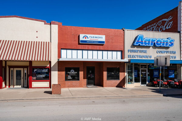 Property photograph 35