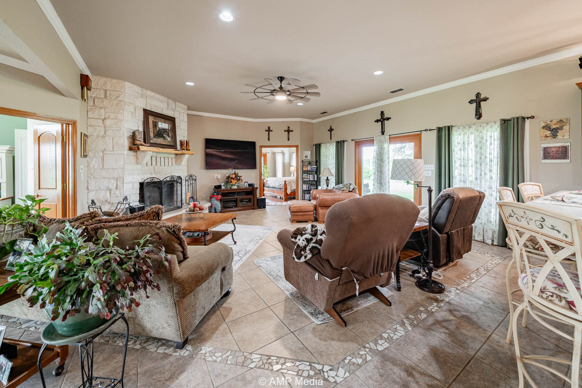 Property Photo 06 Property photograph 06