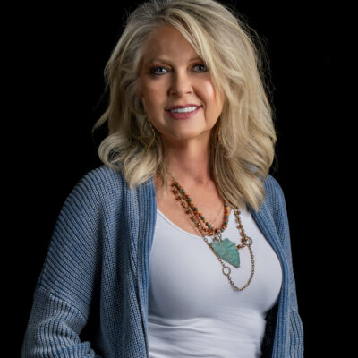 Lori Robinson, Real Estate Agent