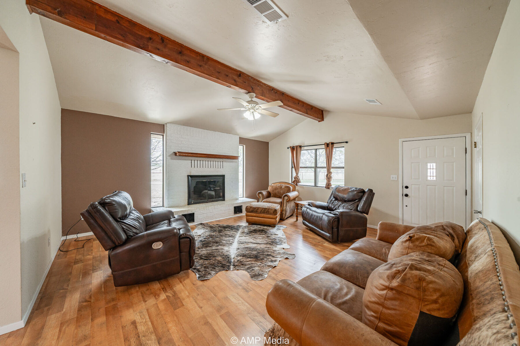 Property Photo 10 Property photograph 10