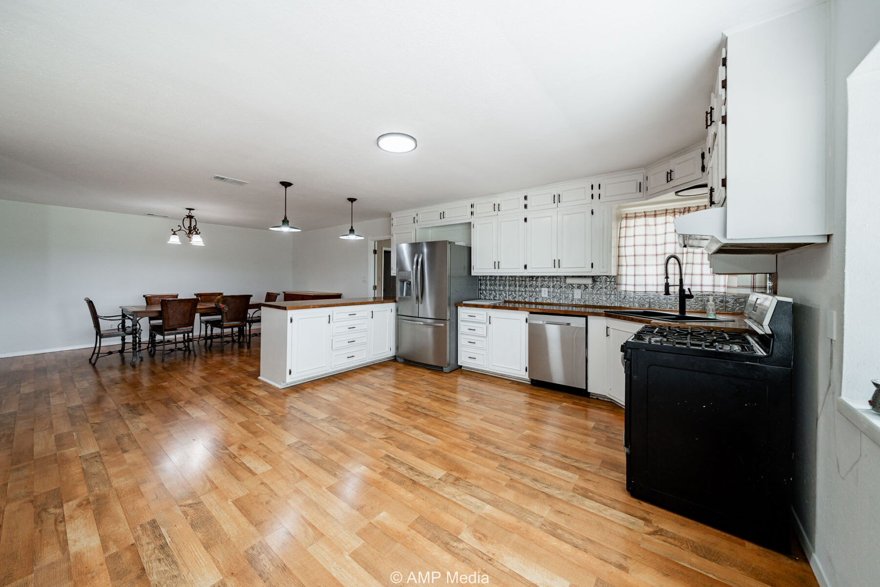 Property Photo 16 Property photograph 16