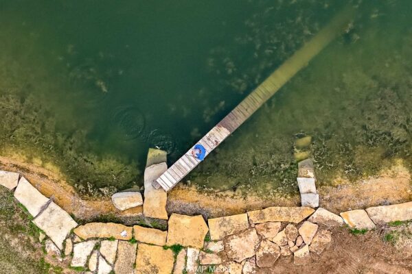 Property photograph 01