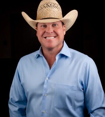 Luke Harwell, Real Estate Agent