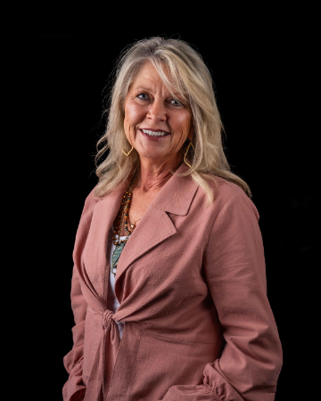 Lori Robinson, Real Estate Agent