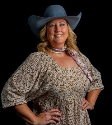 Whitney Holcomb, Real Estate Agent